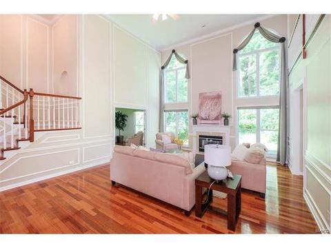 927 Castle Pines Dr, Ballwin, MO 63021 photo 12