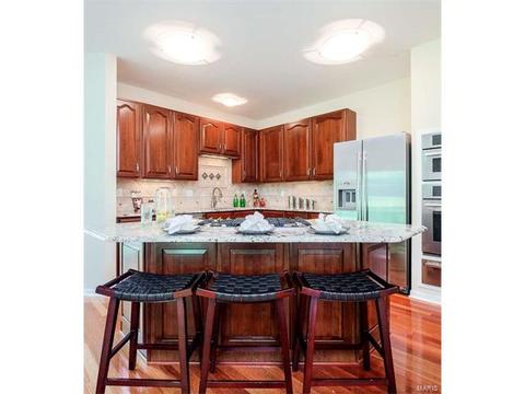 927 Castle Pines Dr, Ballwin, MO 63021 photo 32