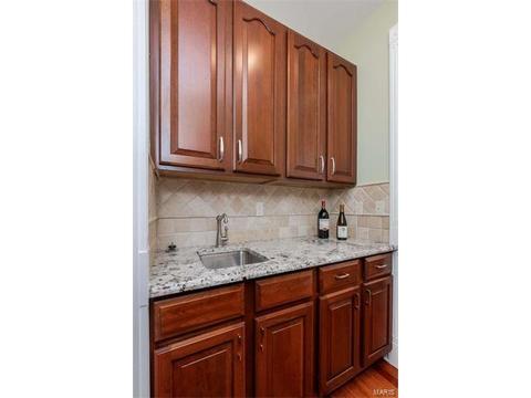 927 Castle Pines Dr, Ballwin, MO 63021 photo 28
