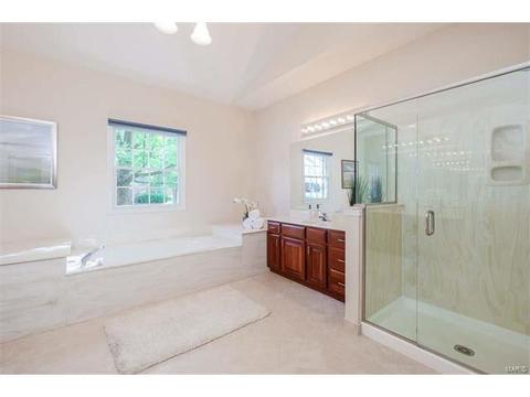 927 Castle Pines Dr, Ballwin, MO 63021 photo 50