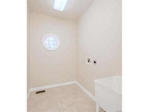 927 Castle Pines Dr, Ballwin, MO 63021 photo 42