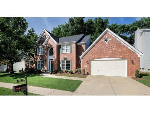 927 Castle Pines Dr, Ballwin, MO 63021 photo 3