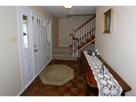 856 Autumn Grove Dr, O'fallon, MO 63366 photo 3