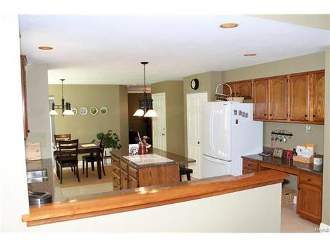 432 Mark Wesley Ln, Ballwin, MO 63021 photo 12