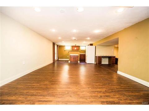 213 Windcliffe Dr, Ballwin, MO 63021 photo 25