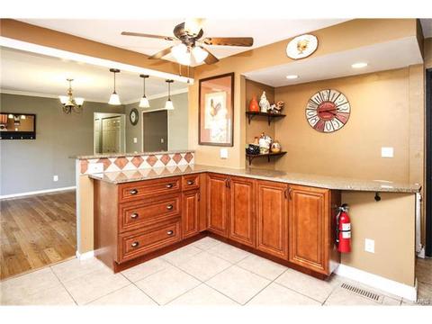 213 Windcliffe Dr, Ballwin, MO 63021 photo 16