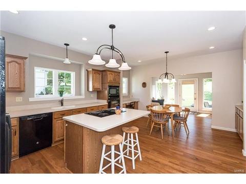 612 Loughmor Pass, Weldon Spring, MO 63304 photo 11
