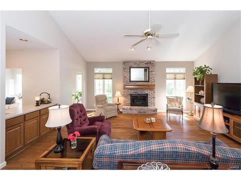 612 Loughmor Pass, Weldon Spring, MO 63304 photo 13
