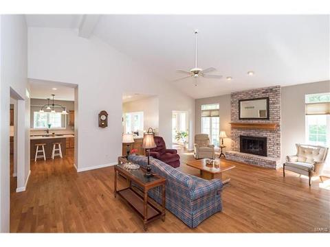 612 Loughmor Pass, Weldon Spring, MO 63304 photo 14