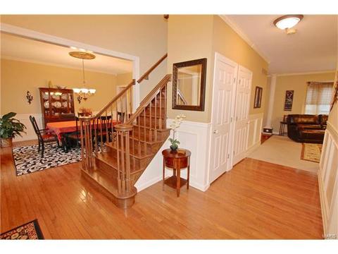 622 Arbor Haven Dr, Ballwin, MO 63021 photo 4