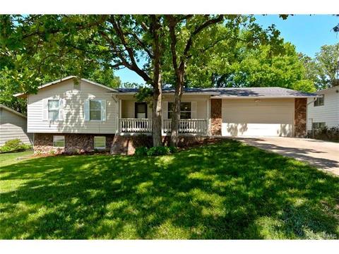 11 S Kern Dr, O'fallon, MO 63366 photo 2
