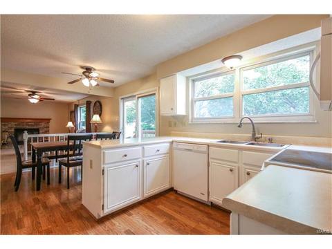 2762 Bromley Dr, O'fallon, MO 63368 photo 5