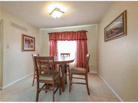 2762 Bromley Dr, O'fallon, MO 63368 photo 3