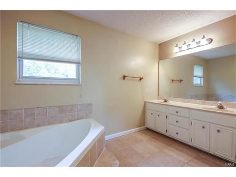 2762 Bromley Dr, O'fallon, MO 63368 photo 15