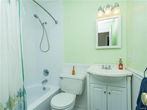 347 Parma Dr, Ballwin, MO 63021 photo 16