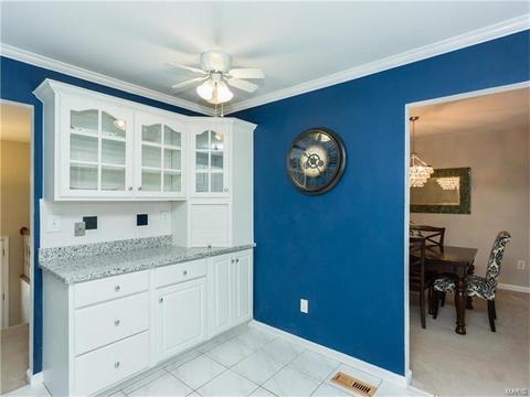 347 Parma Dr, Ballwin, MO 63021 photo 9
