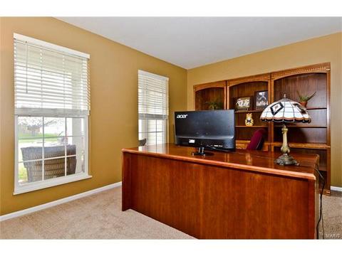 1056 Delmar Dr, O'fallon, MO 63366 photo 12