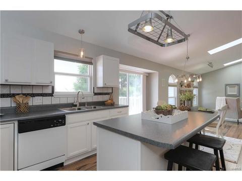 138 Grey Wolf Dr, O'fallon, MO 63366 photo 11