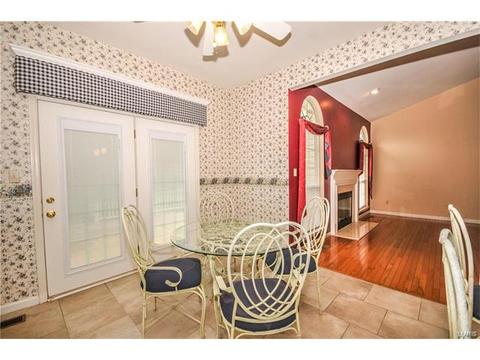 605 Raintree Crossing Dr, O'fallon, MO 63366 photo 12