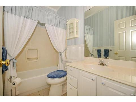 605 Raintree Crossing Dr, O'fallon, MO 63366 photo 25