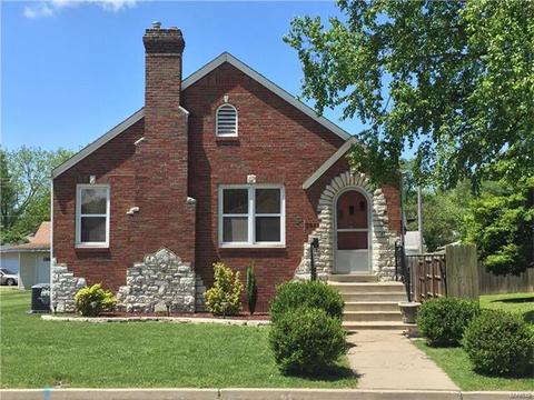 2041 Moore Ave, Saint Charles, MO 63301 photo 1