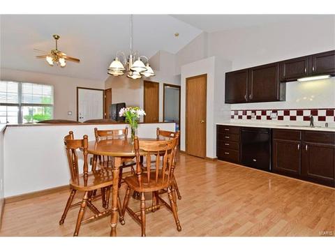 813 Lakeside Manor Dr, O'fallon, MO 63366 photo 11