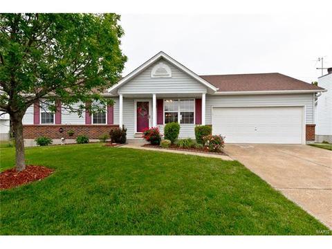 813 Lakeside Manor Dr, O'fallon, MO 63366 photo 1
