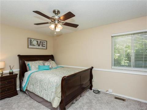 315 Windyoak Dr, Ballwin, MO 63021 photo 10