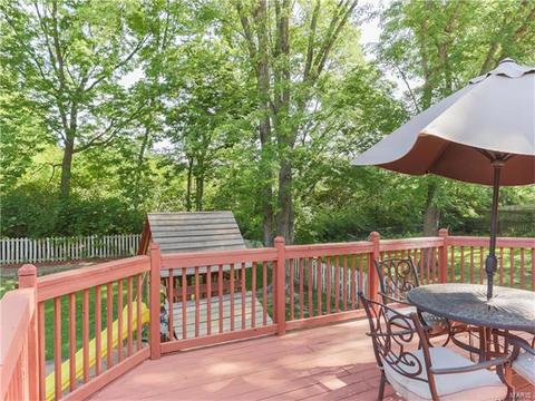315 Windyoak Dr, Ballwin, MO 63021 photo 24
