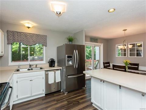 315 Windyoak Dr, Ballwin, MO 63021 photo 7