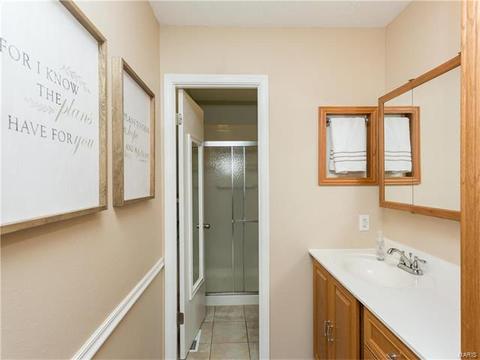315 Windyoak Dr, Ballwin, MO 63021 photo 12