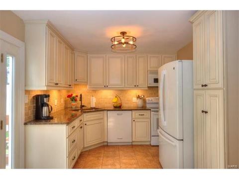 240 Dennison Dr, Ballwin, MO 63021 photo 14