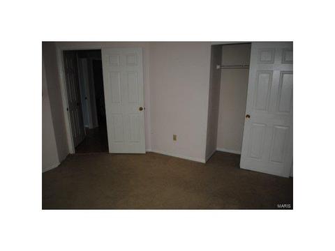 540 Enchanted, Ballwin, MO 63021 photo 9
