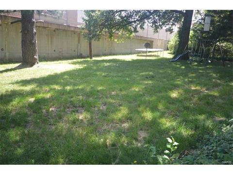 145 Romine Cir, Ballwin, MO 63011 photo 25
