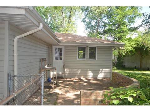 145 Romine Cir, Ballwin, MO 63011 photo 3