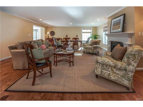 115 Pointer Ln, Saint Louis, MO 63124 photo 13