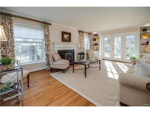115 Pointer Ln, Saint Louis, MO 63124 photo 3