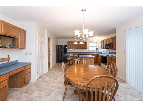 621 Raintree Xing, O'fallon, MO 63366 photo 9