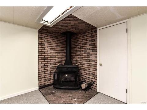 313 Saint Lawrence Dr, Ballwin, MO 63021 photo 17