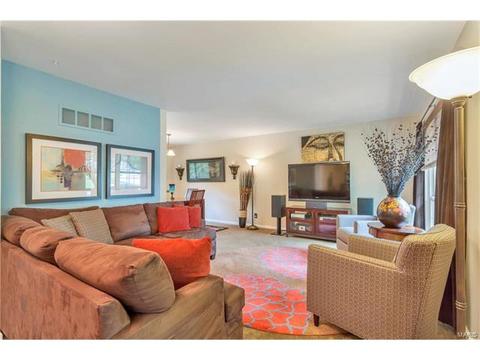 778 Westglen Village Dr, Ballwin, MO 63021 photo 2