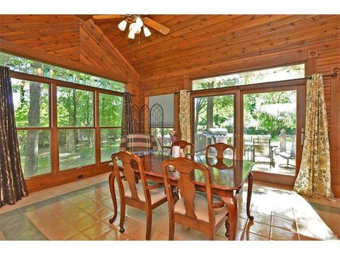 921 Sherwick Ter, Ballwin, MO 63021 photo 15
