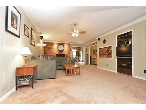 921 Sherwick Ter, Ballwin, MO 63021 photo 7