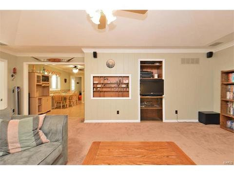 921 Sherwick Ter, Ballwin, MO 63021 photo 8