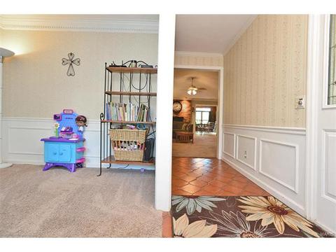 921 Sherwick Ter, Ballwin, MO 63021 photo 4