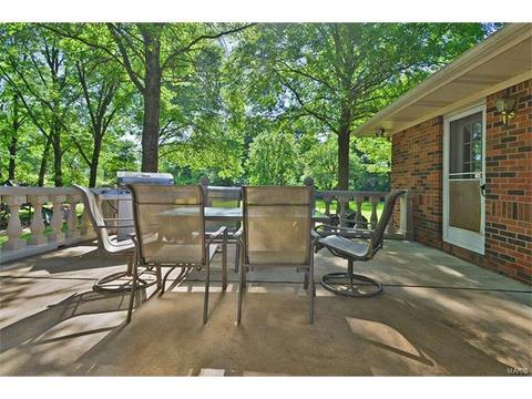 921 Sherwick Ter, Ballwin, MO 63021 photo 56