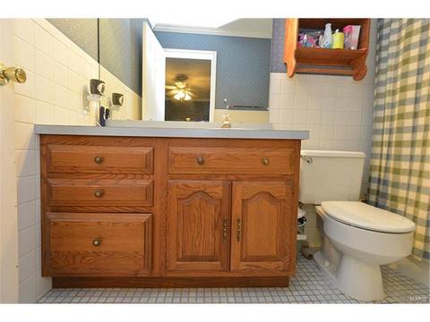 921 Sherwick Ter, Ballwin, MO 63021 photo 27