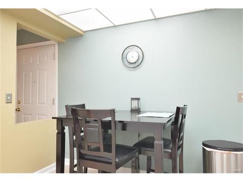 101 Towne Square Ct #b, Eureka, MO 63025 photo 7