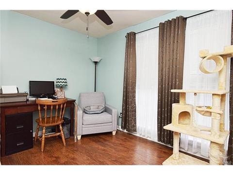 101 Towne Square Ct #b, Eureka, MO 63025 photo 12