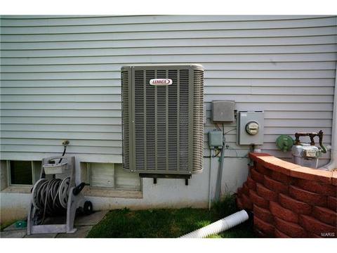 305 Estate Dr, O'fallon, MO 63366 photo 30