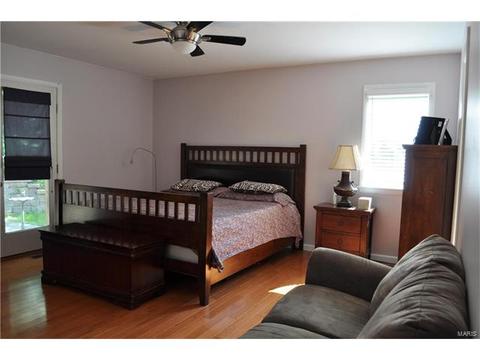 624 Valley Pt, Ballwin, MO 63021 photo 13